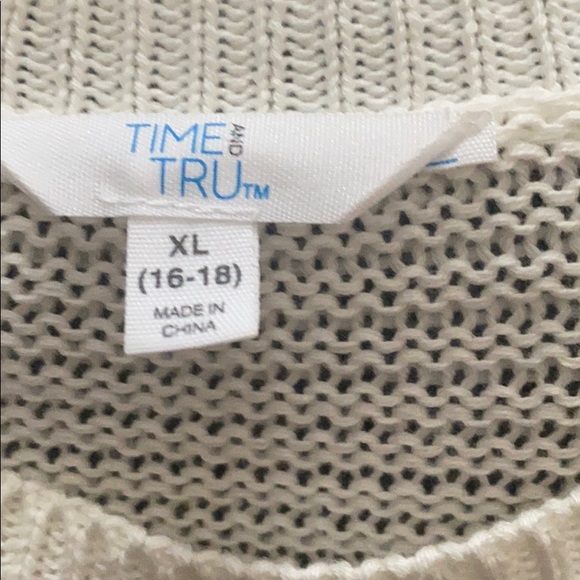 Time and Tru Breathable Sweater - Picture 3 of 3